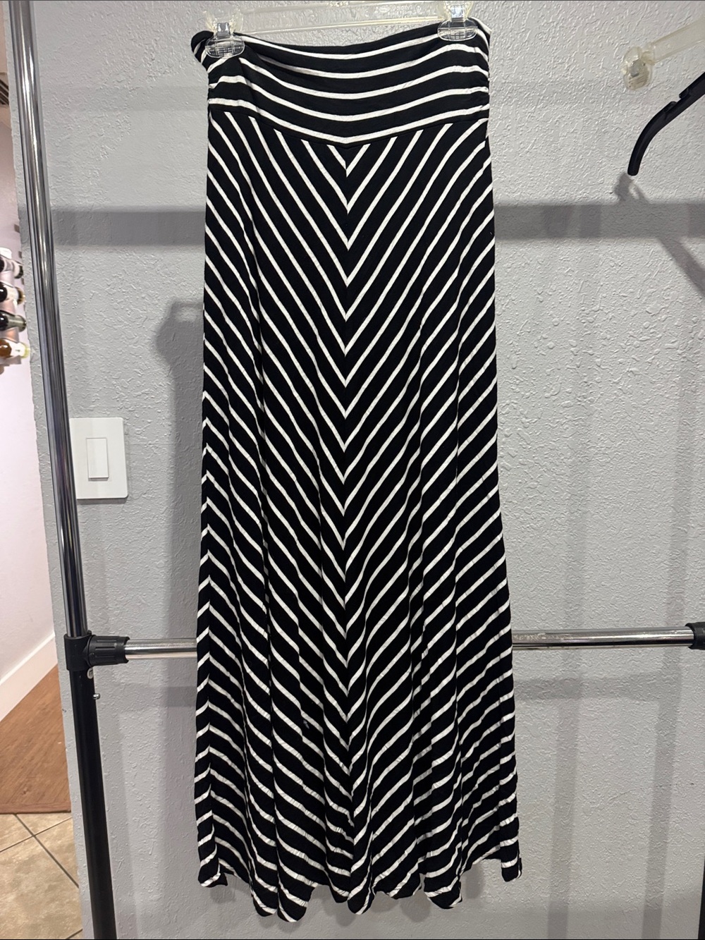 Merona Black & White Chevron Maxi Skirt